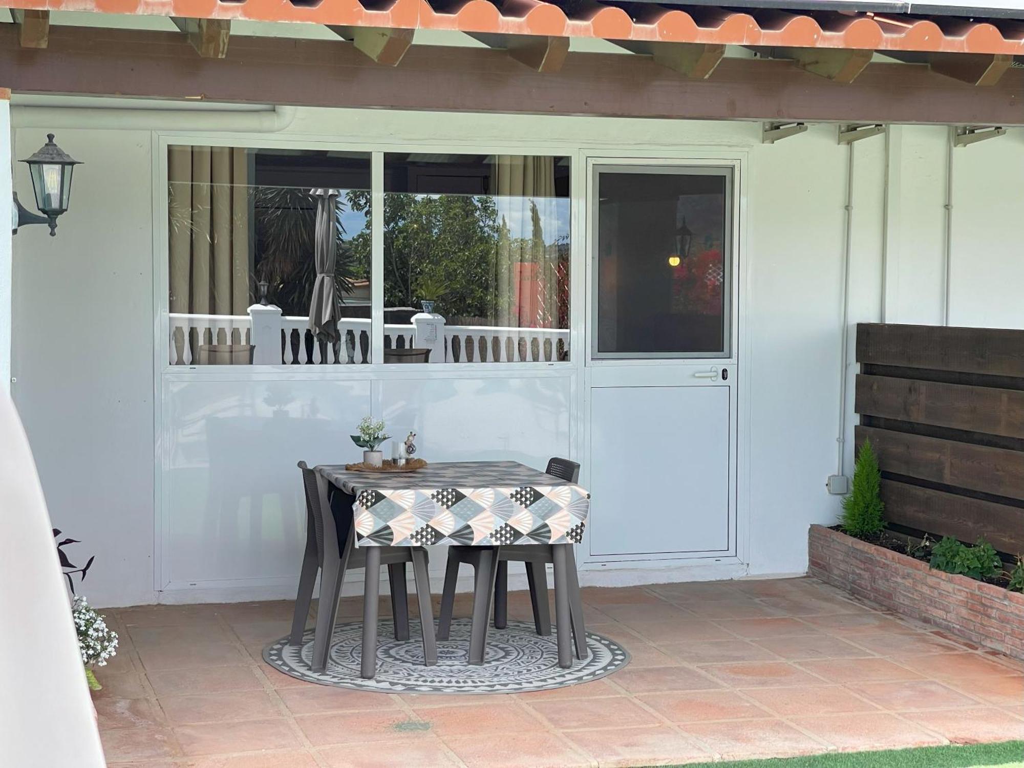 La Casa De Familia Bed and Breakfast Málaga Buitenkant foto